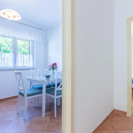 Apartment Beti With Balcony Baska  Exterior photo