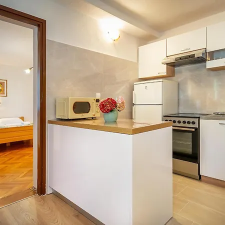 Apartment Beti With Balcony Baska  Exterior photo