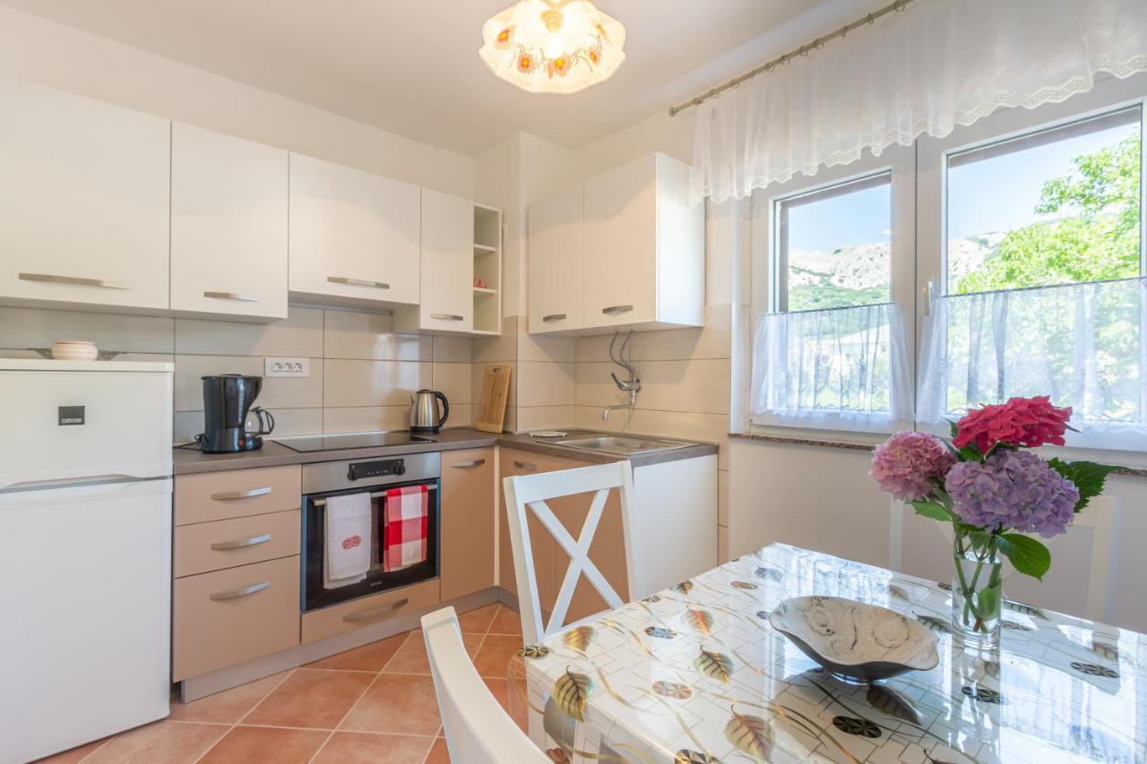 Beti With Balcony Apartamento Baška