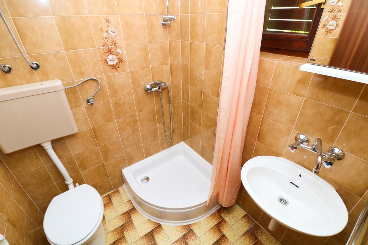 Apartman Beti With Balcony *