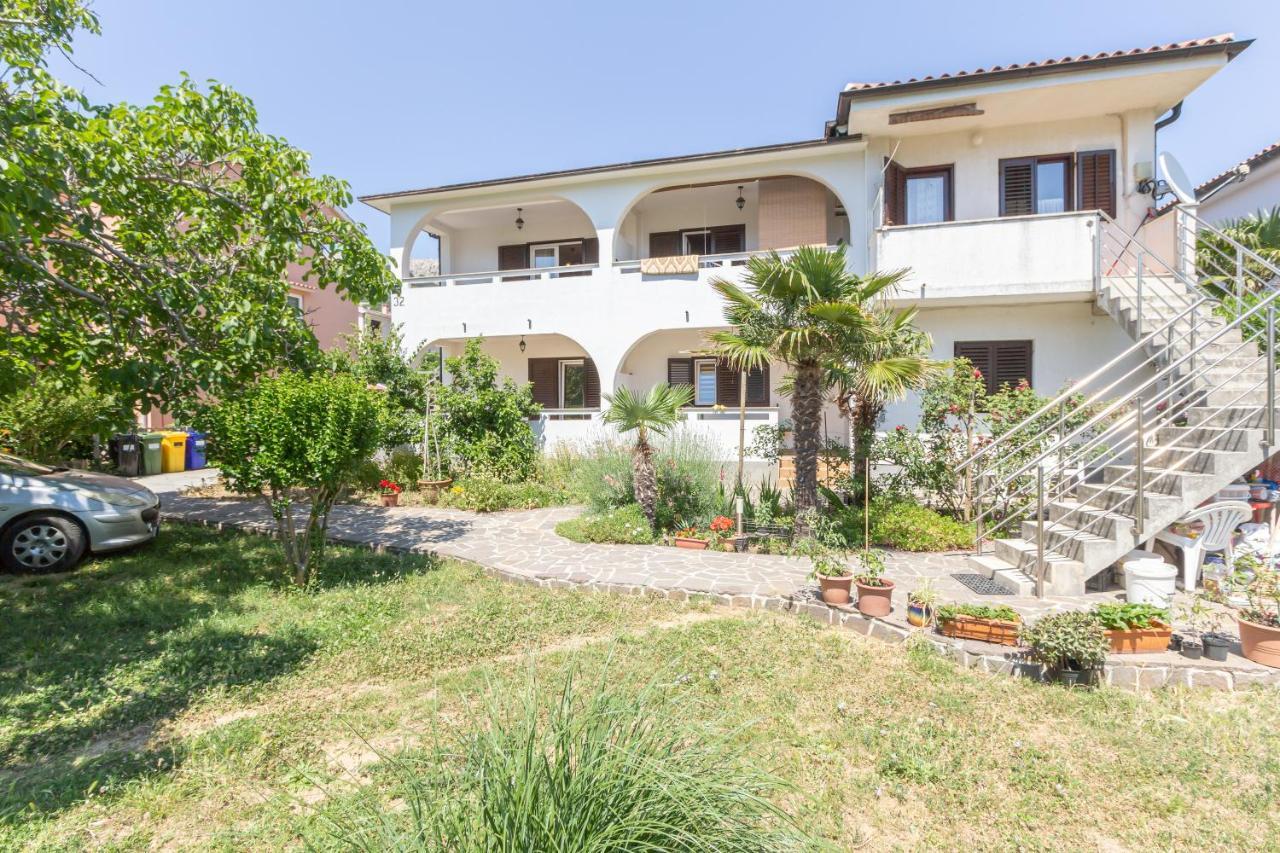 Beti With Balcony Apartment Baska (Krk)